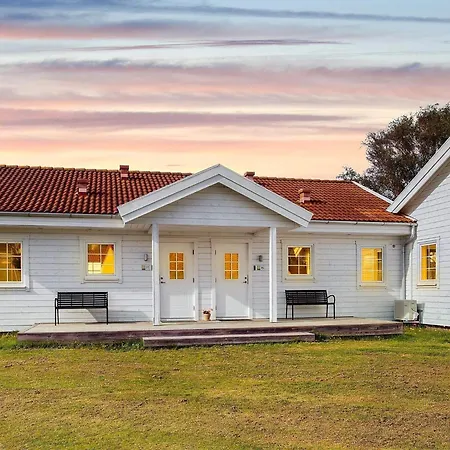 Elegant Island Hideaway In Semesterbostad *