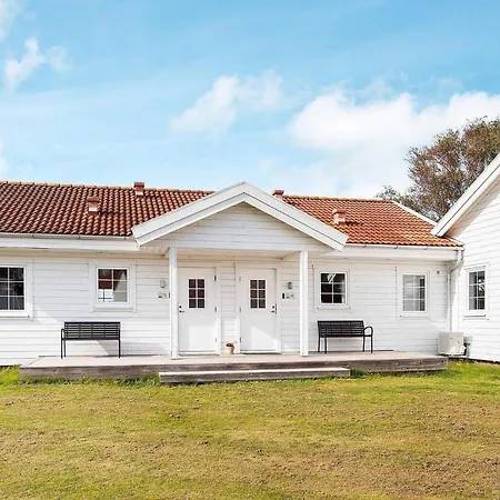 Elegant Island Hideaway In Laeso